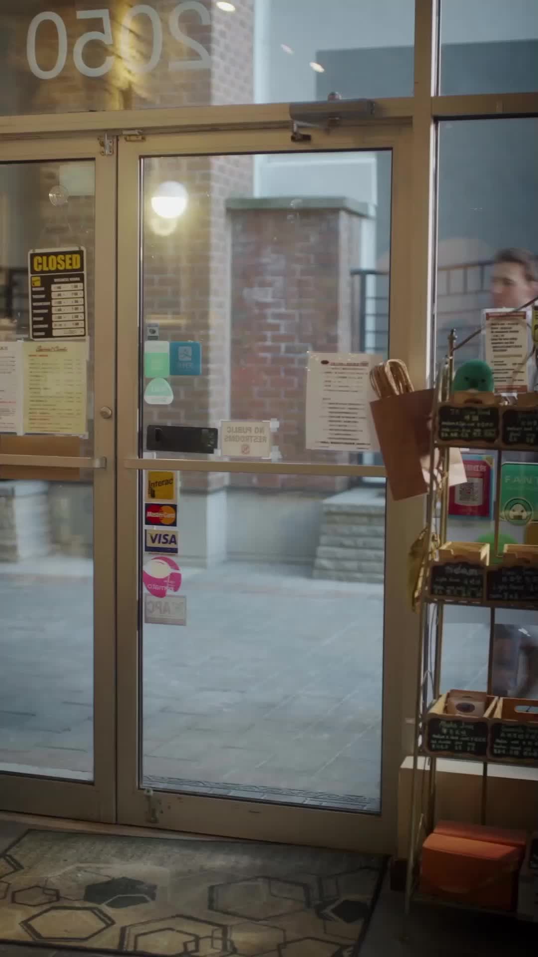 2. Bölüm - Annem Bir Mafya Patronu